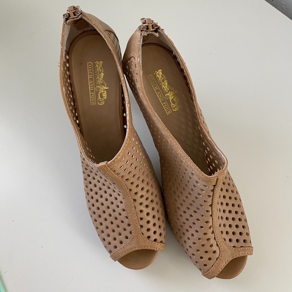 Coach and Four Zipper Heels - Picture 2 of 6